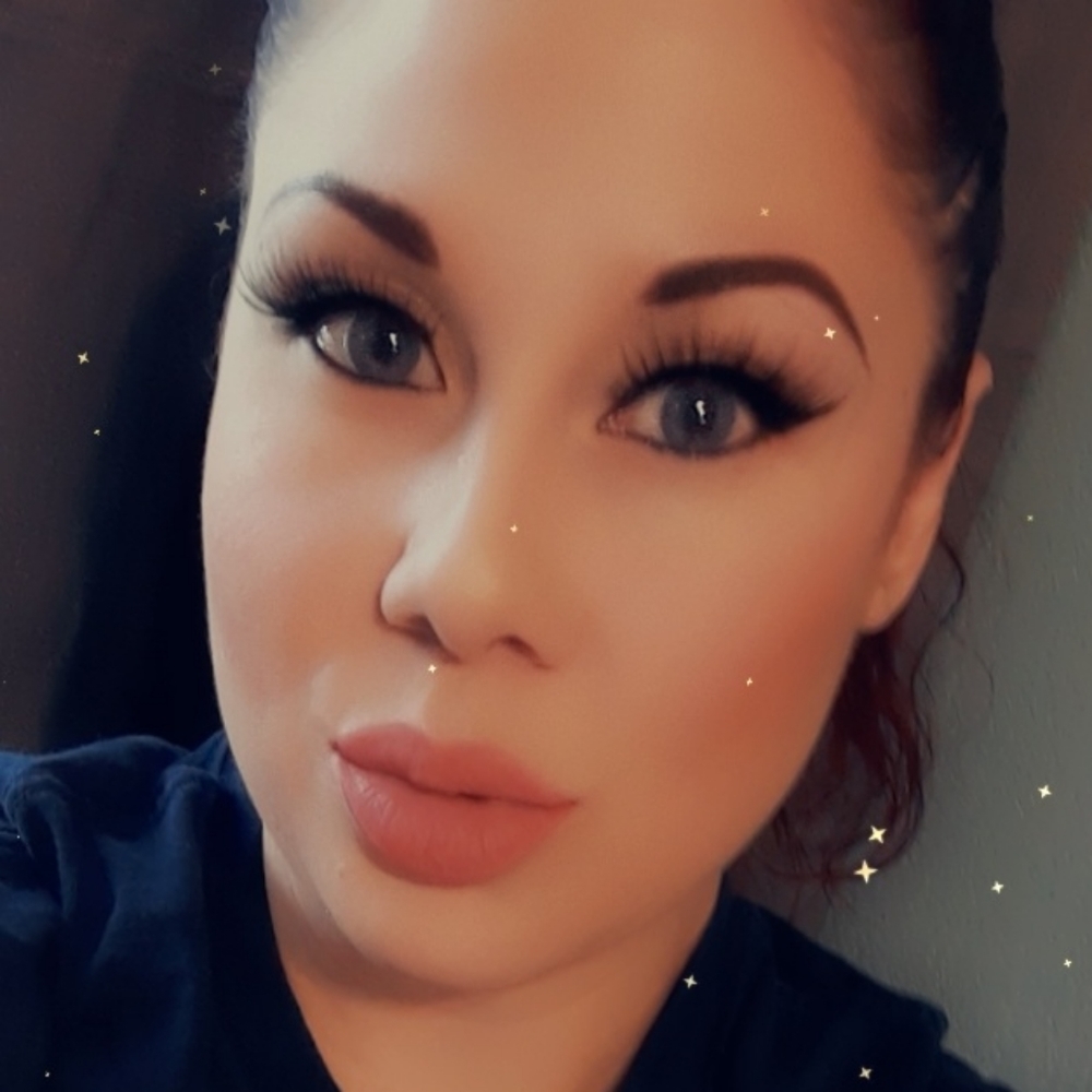 Meet your Posher, Elisa